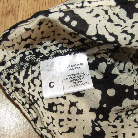 Ann Taylor Silk Blend Sleevless Blouse Snake Print - Picture 5 of 5